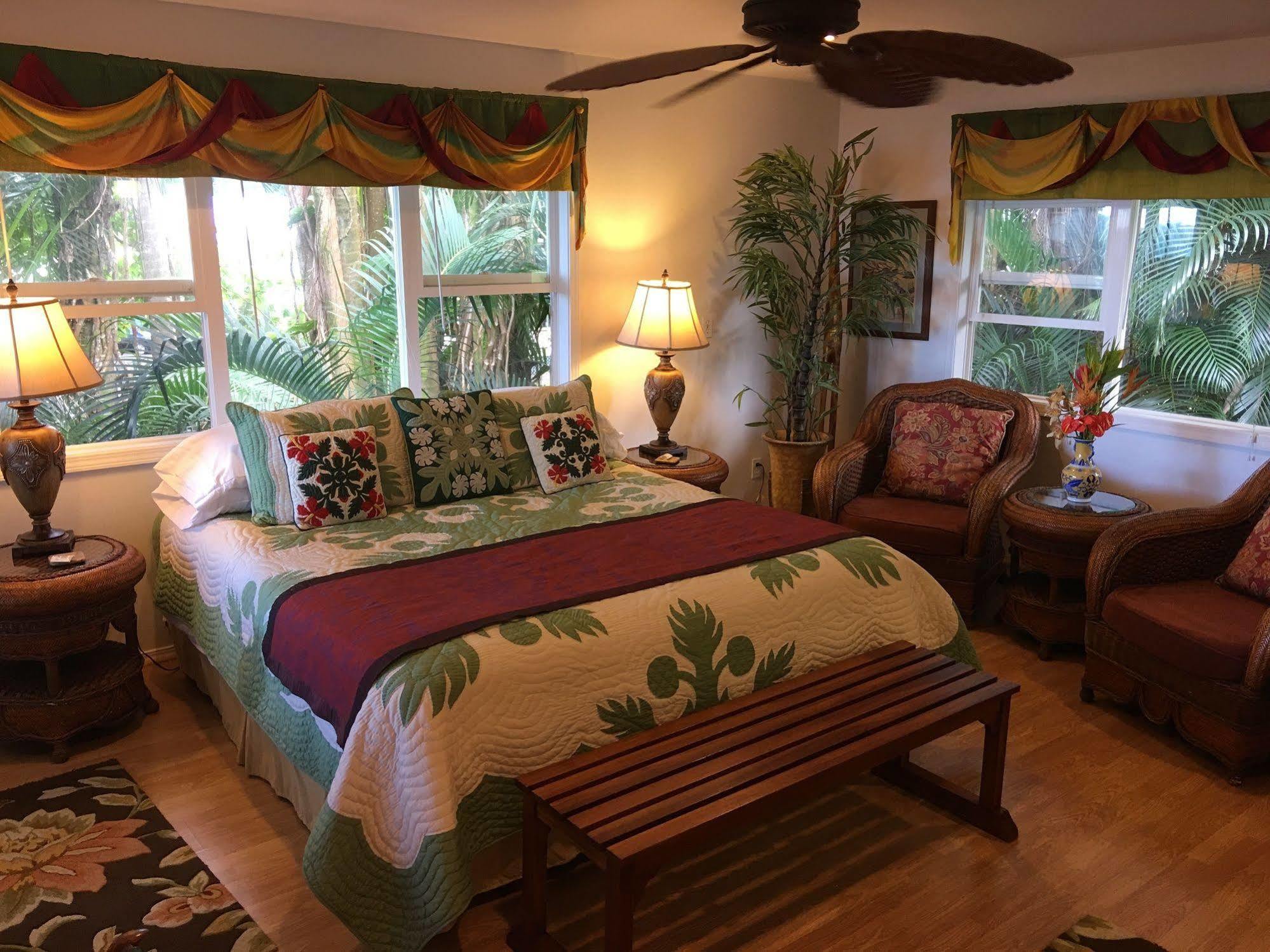 The Bay House Bed And Breakfast Hilo Buitenkant foto